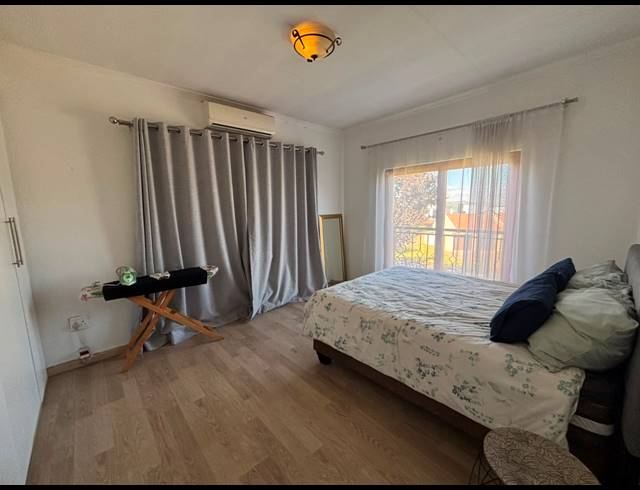 4 BEDROOM HOUSE FOR SALE IN HELDERWYK